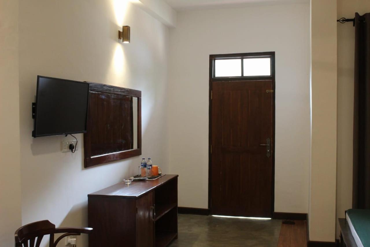 Forest Edge Villa Anuradhapura Luaran gambar