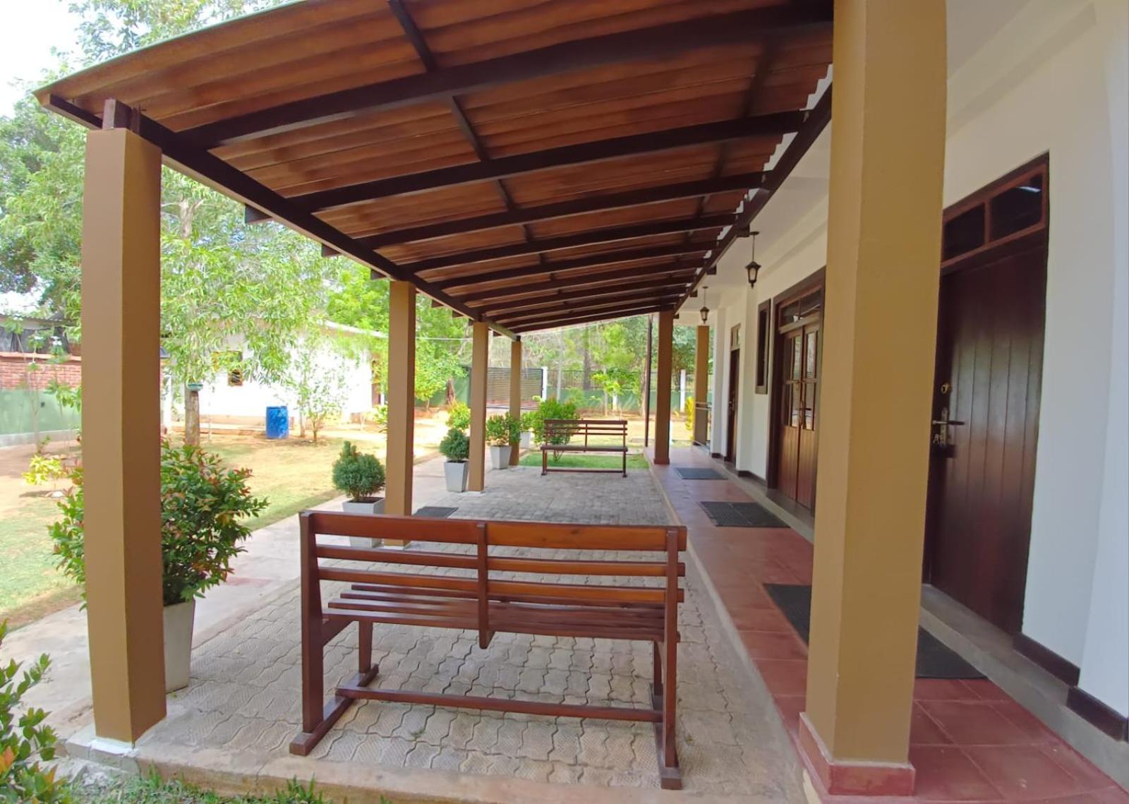 Forest Edge Villa Anuradhapura Luaran gambar