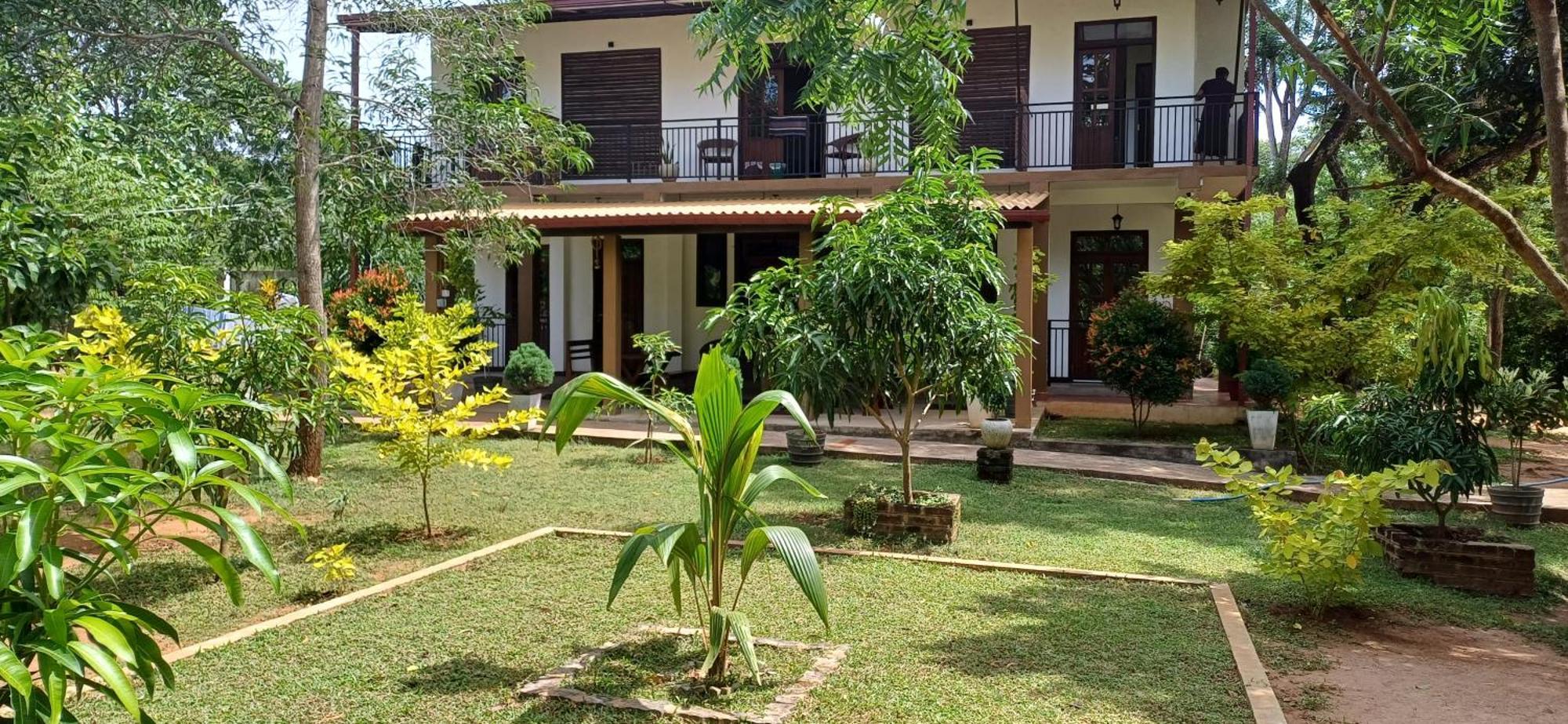 Forest Edge Villa Anuradhapura Luaran gambar